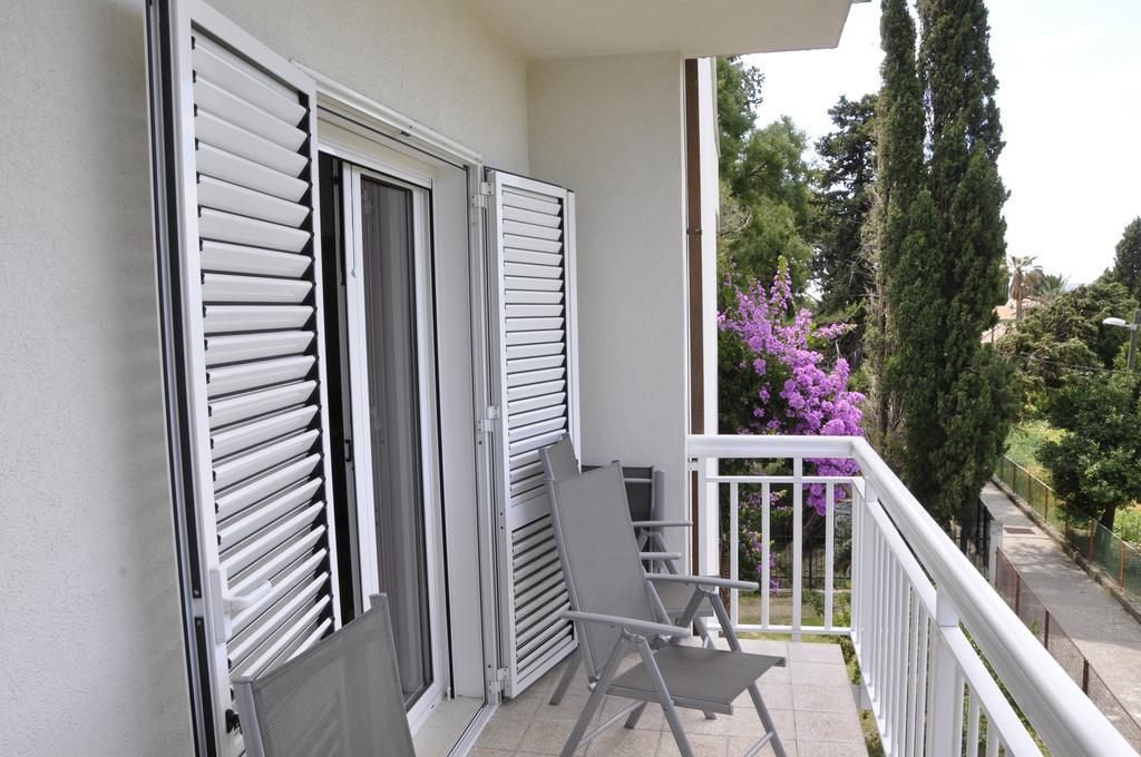 Villa Flora Kaštela Camera foto