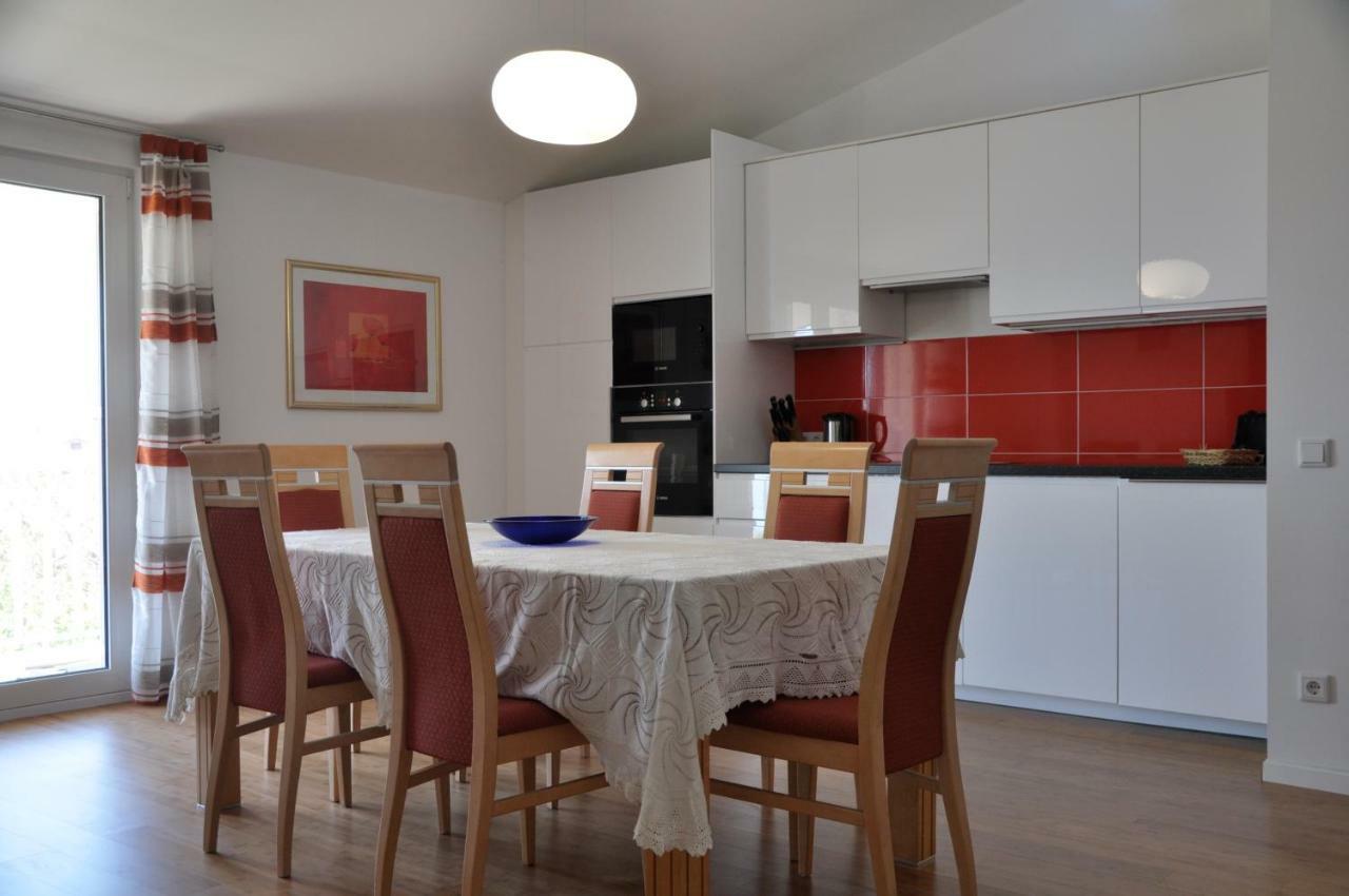 Villa Flora Kaštela Esterno foto