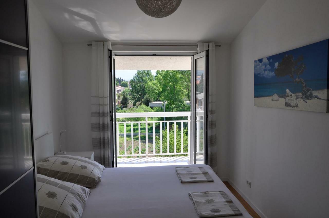 Villa Flora Kaštela Esterno foto